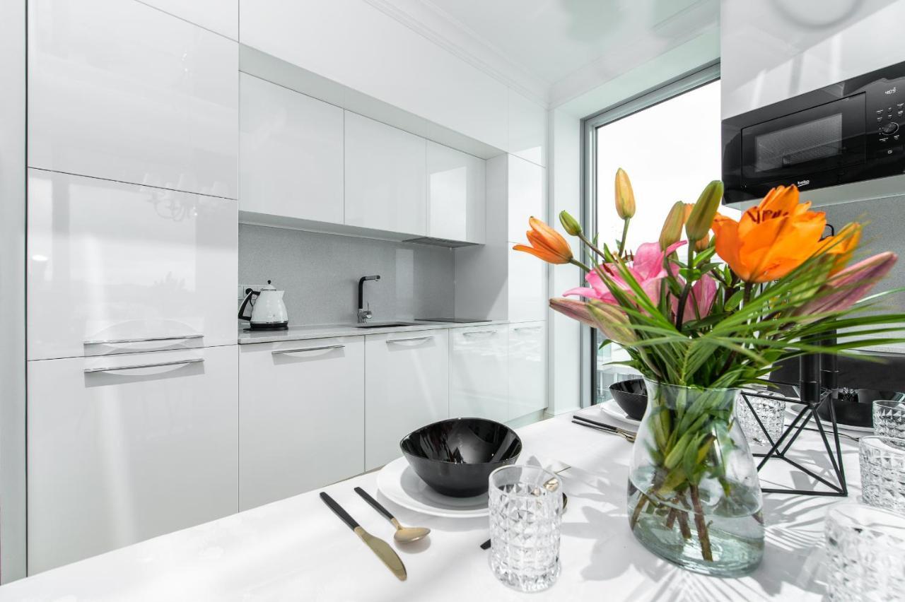Yacht Park Premium Apartment Sea View Gdynia Bagian luar foto